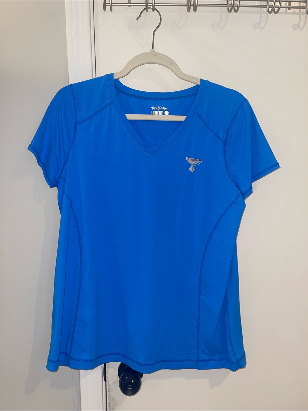 New with tags Lilly Pulitzer Luxletic Womens Blue Athletic VNeck Performance Top